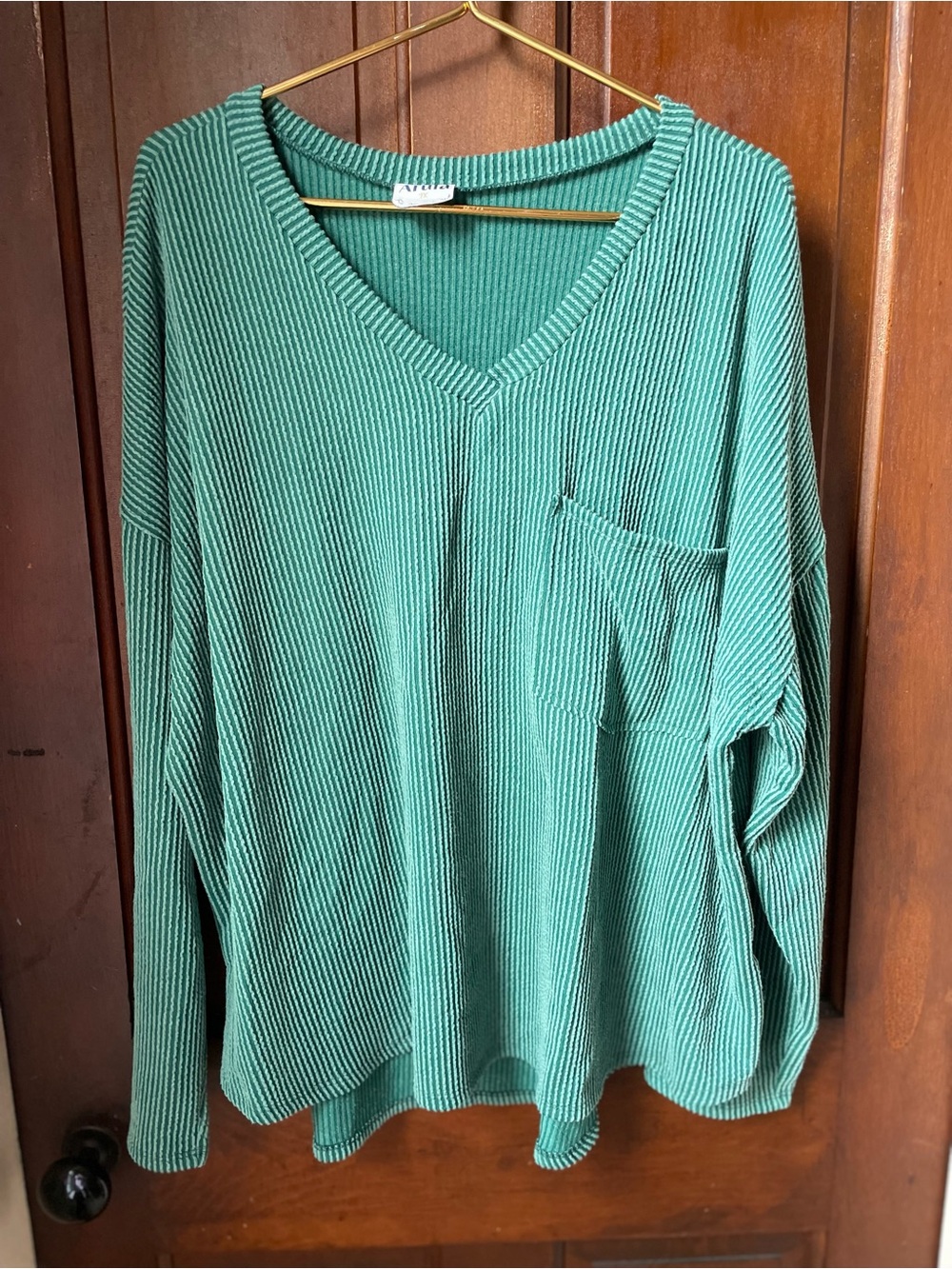 Arula women's 2X long sleeve green v neck sweater